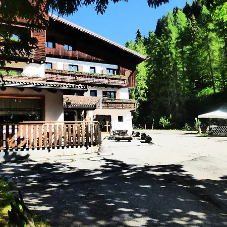 فندق Bosco 3*